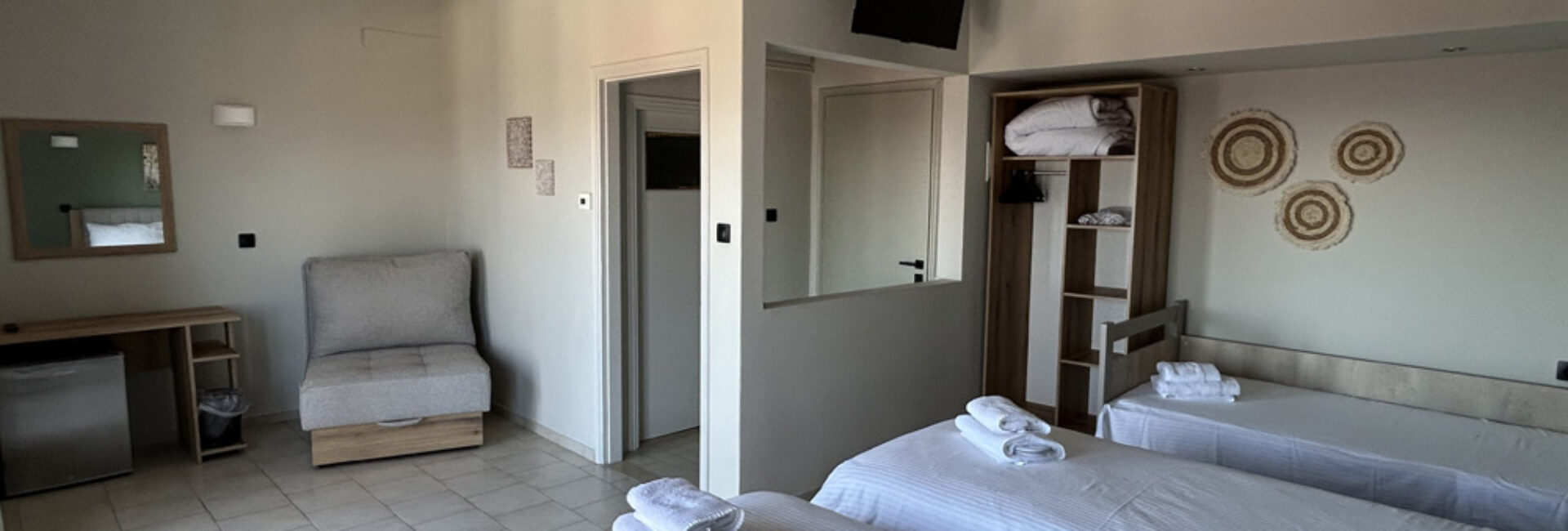 4κλινο δωμάτιο