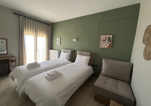 3κλινο δωμάτιο