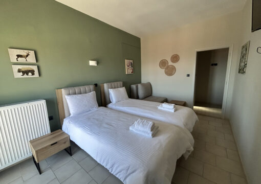 3κλινο δωμάτιο